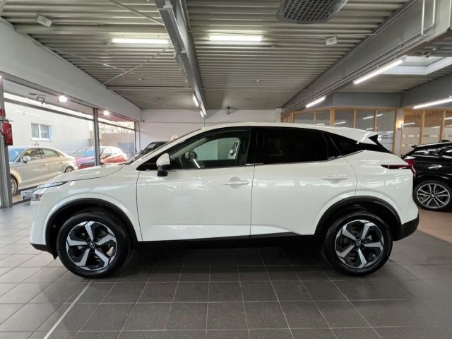 Nissan Qashqai 1.3 Connecta LED+KEYLESS+360°+ACC+VC uvm