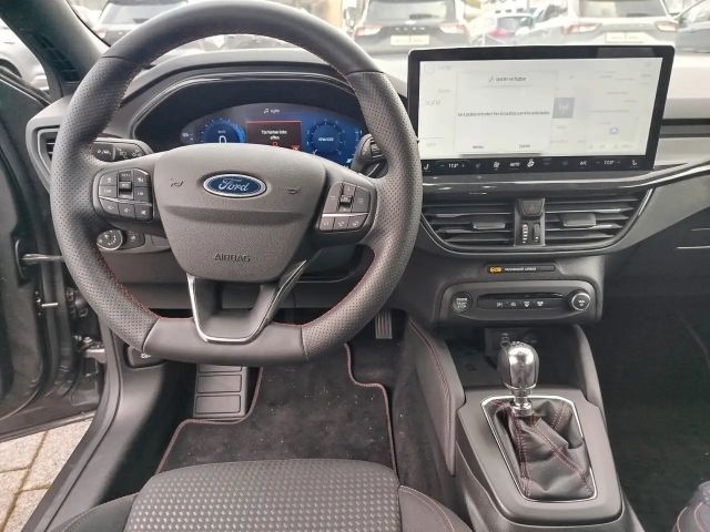 Ford Focus ST Line Wagon