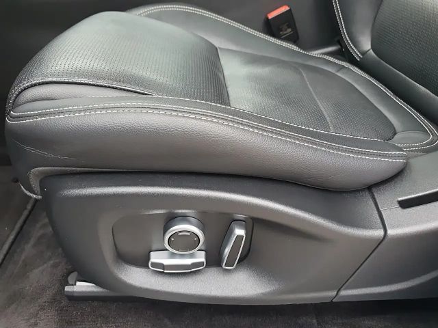 Jaguar E-Pace AWD D165 R-Dynamic