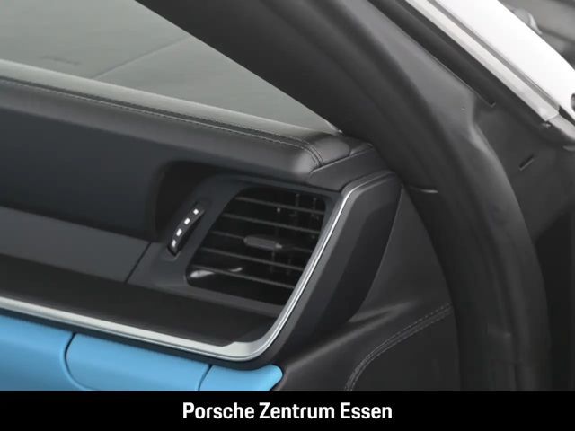 Porsche 992 4S Coupé Targa