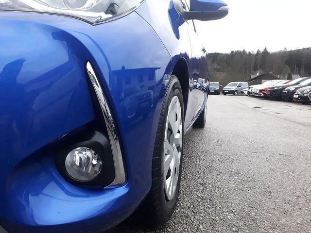 Toyota Yaris Active VVT-i