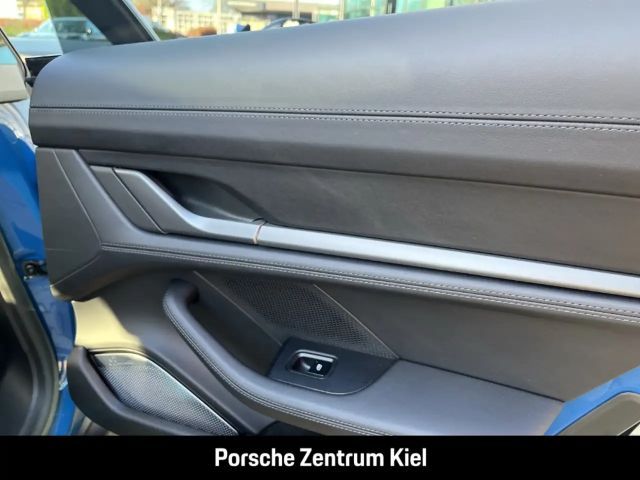 Porsche Taycan Cross Turismo Turbo