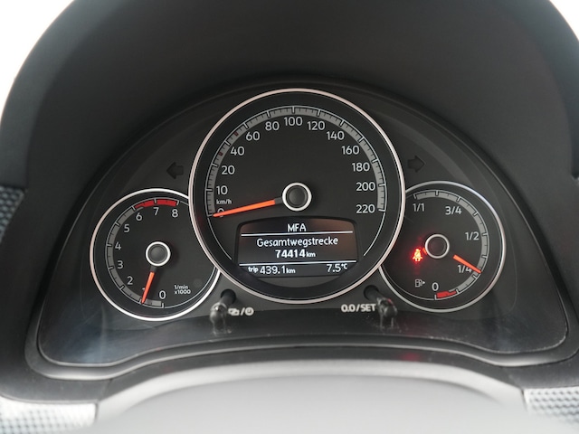 Volkswagen up! up!  KAM SHZ KLIMA PDC FACEL.