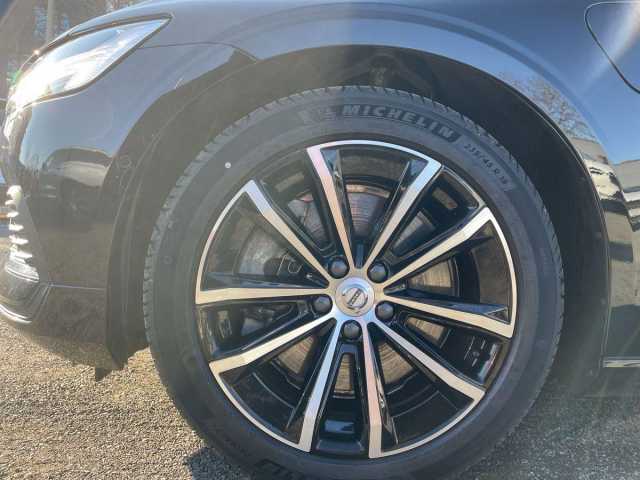 Volvo V60 18'