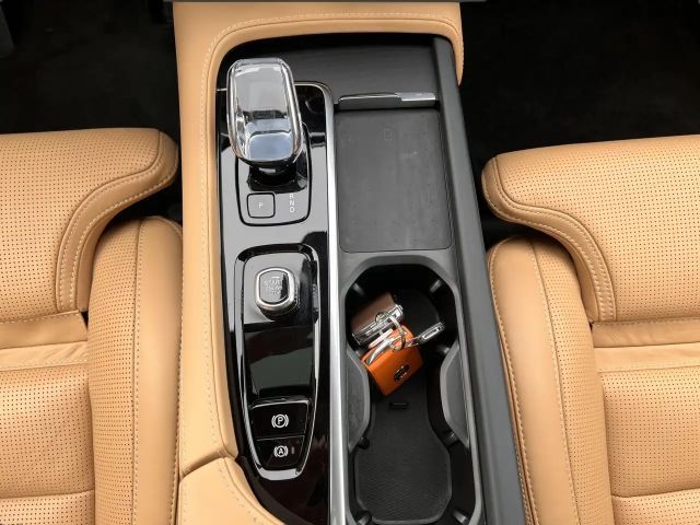 Volvo XC90 AWD Dark T8 Ultimate