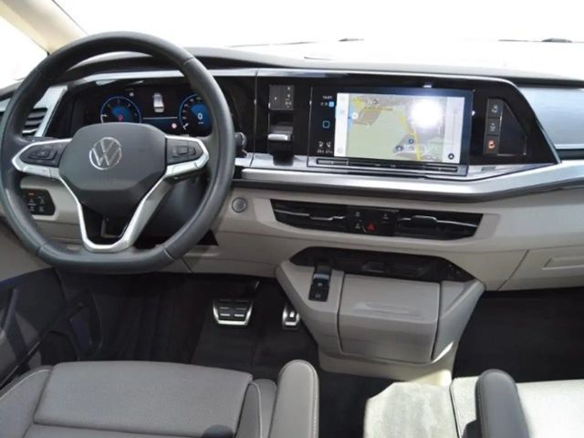 Volkswagen Multivan 2.0 TDI DSG Style T7