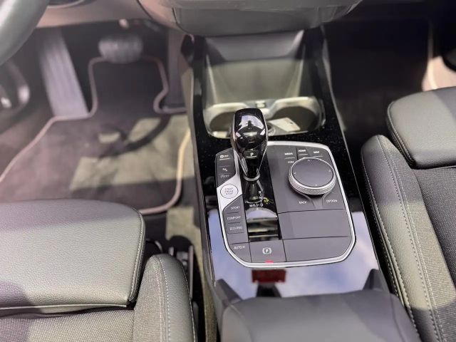 BMW 120 120i Sedan Sport Line