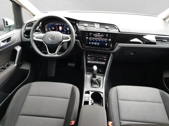 Volkswagen Touran 1.5 TSI DSG R-Line