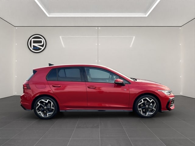 Volkswagen Golf 1.5 eTSI DSG Golf VIII R-Line