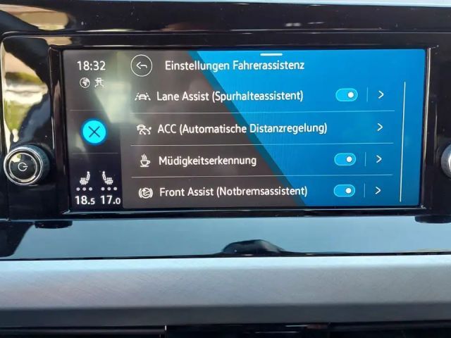 Volkswagen Golf Life Variant