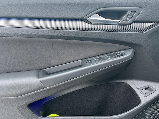 Volkswagen Golf 1.5 TSI R-Line Variant