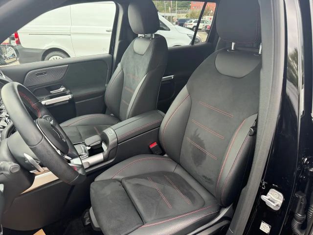 Mercedes-Benz EQB 300 4MATIC