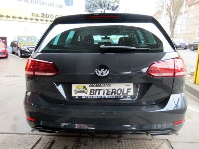 Volkswagen Golf 2.0 TDI DSG R-Line Variant