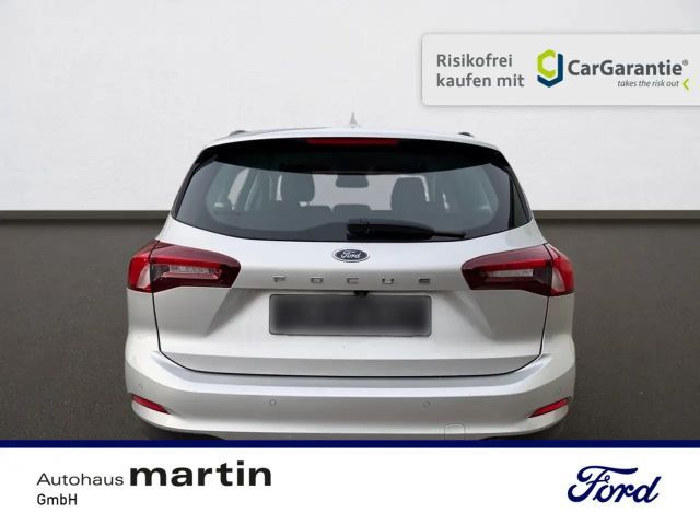 Ford Focus Cool & Connect