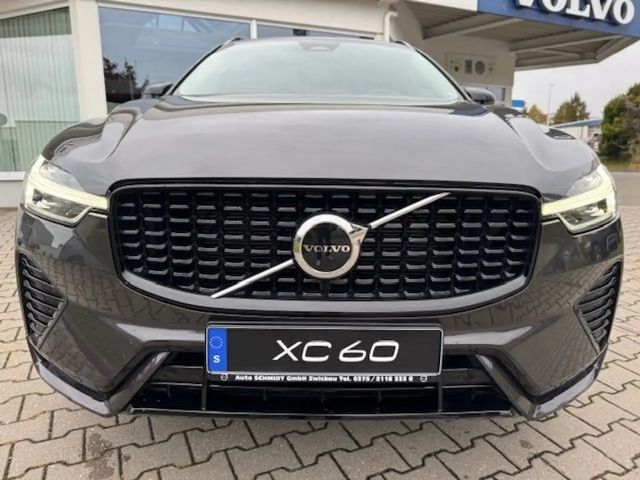 Volvo XC60 AWD Dark Plus