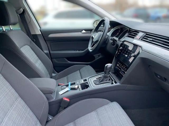 Volkswagen Passat 2.0 TDI Business DSG Variant