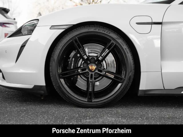 Porsche Taycan Turbo