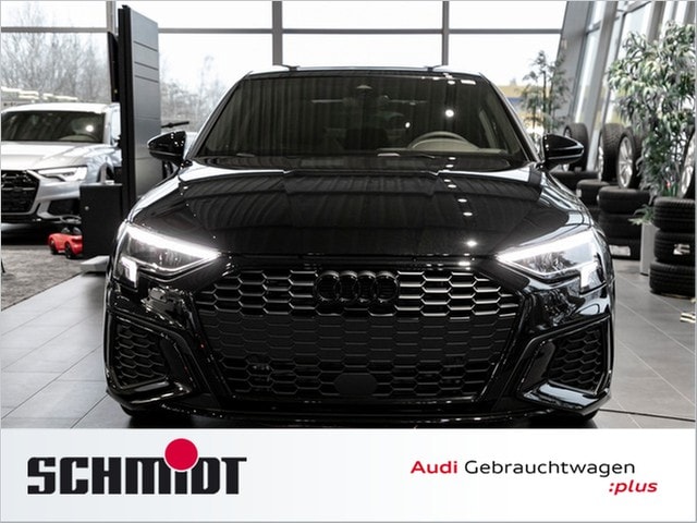 Audi A3 35 TFSI S-Line S-Tronic Sedan