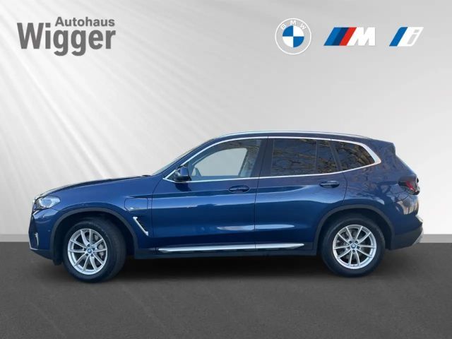 BMW X3 xDrive30e