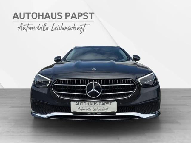 Mercedes-Benz E 220 AVANTGARDE