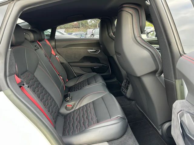 Audi RS e-tron GT Quattro