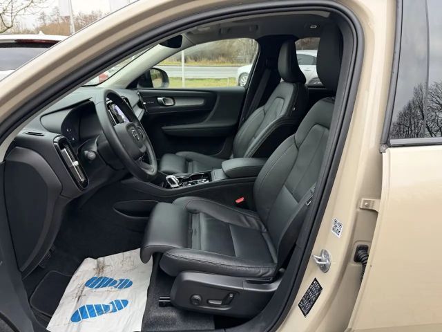 Volvo XC40 Dark Plus