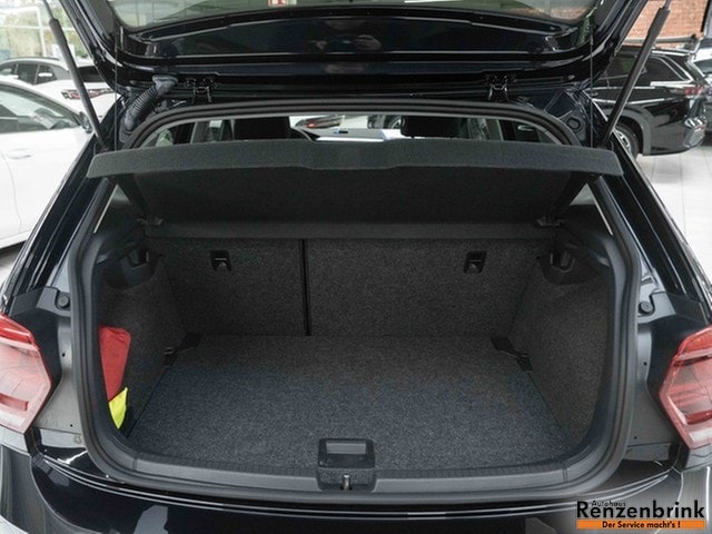 Volkswagen Polo Polo Active TSI Navi ParkPilot Sitzheizg. Sitzk...