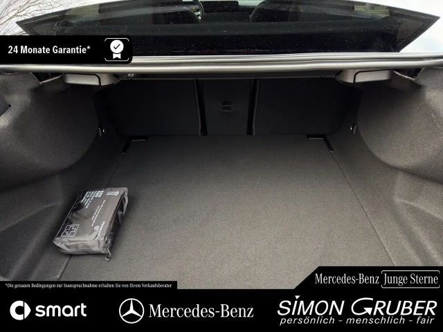 Mercedes-Benz A 220 A 220 d AMG Line