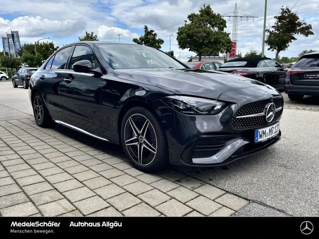 Mercedes-Benz C 200 AMG Line Sedan