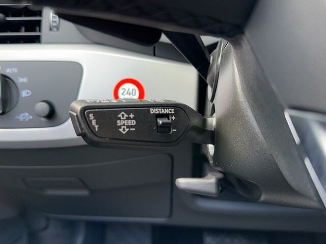 Audi A4 35 TFSI Avant S-Tronic