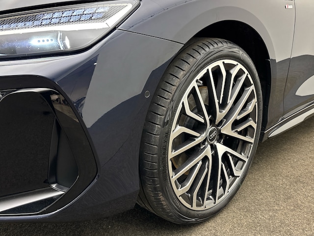 Audi A6 Avant Quattro S-Tronic