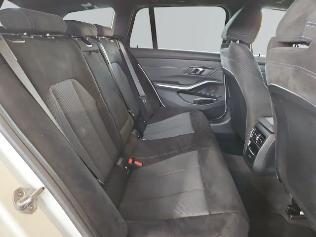 BMW 330 330d M-Sport Touring xDrive