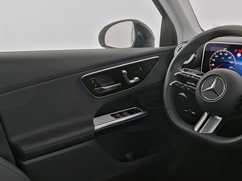 Mercedes-Benz GLC 300 4MATIC AMG Line GLC 300 d