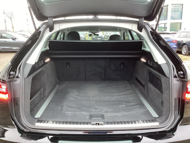 Audi A6 40 TDI Avant S-Tronic