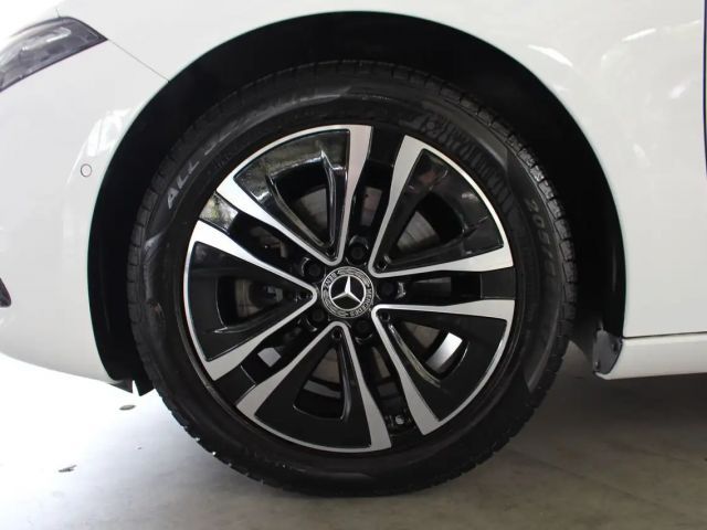 Mercedes-Benz A 200 Progressive