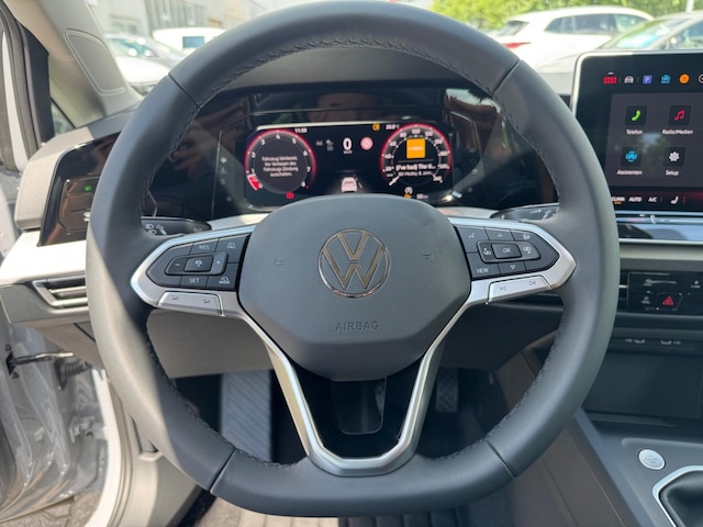 Volkswagen Golf 1.5 TSI