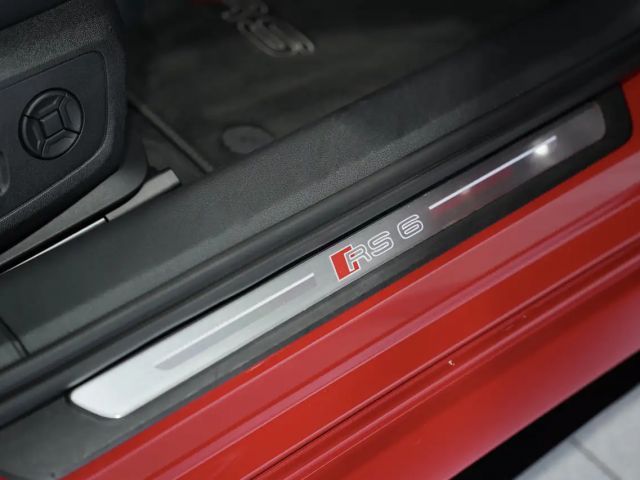 Audi RS6 Avant Quattro