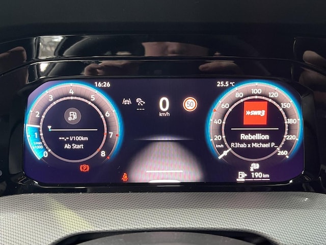 Volkswagen Golf Style