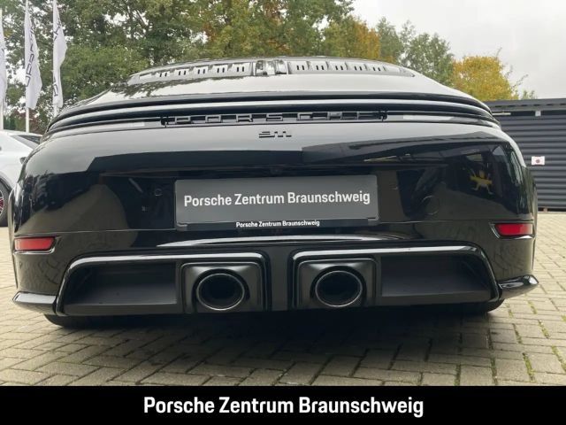 Porsche 992 4 Coupé GTS Targa