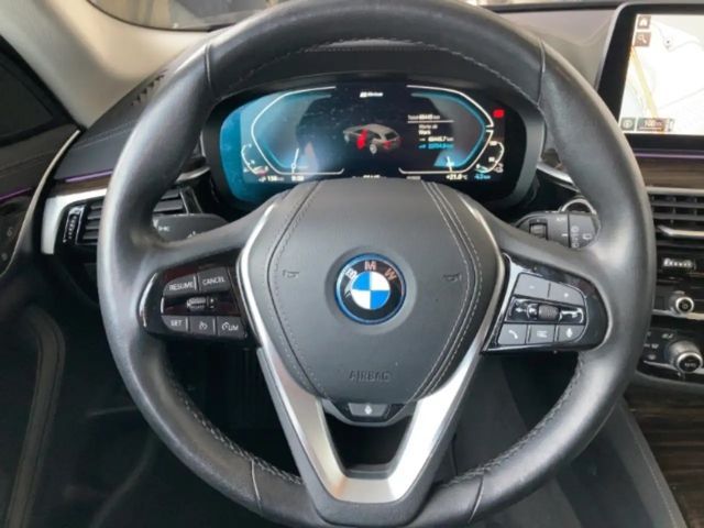 BMW 530 530e Touring