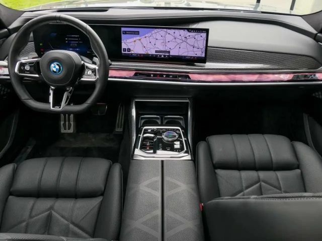 BMW 750 M-Sport Sedan