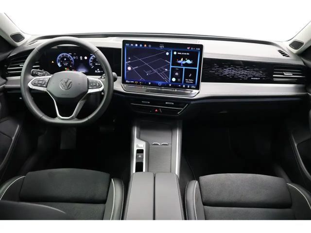 Volkswagen Passat 1.5 eTSI Business DSG Variant