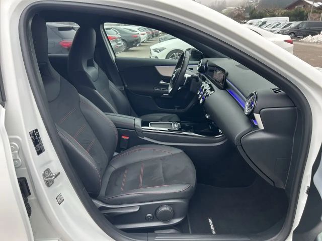 Mercedes-Benz A 180 AMG Line Hatchback