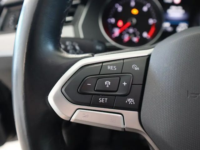 Volkswagen Passat Business Variant