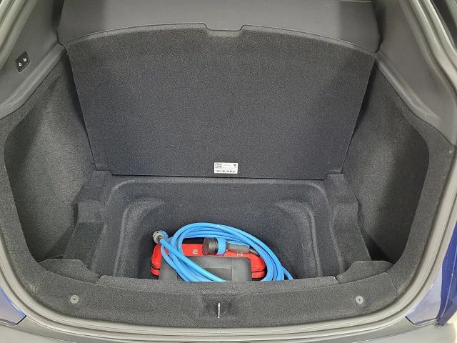 Tesla Model Y AWD Long Range