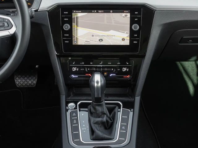 Volkswagen Passat 1.5 TSI Business DSG Variant