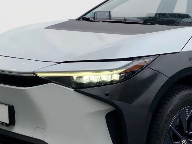 Toyota bZ4X 4x2 Team D