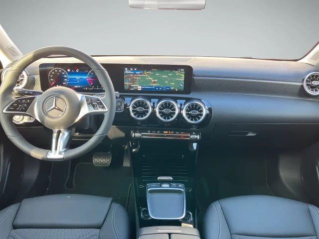 Mercedes-Benz A 180 A 180 d Hatchback