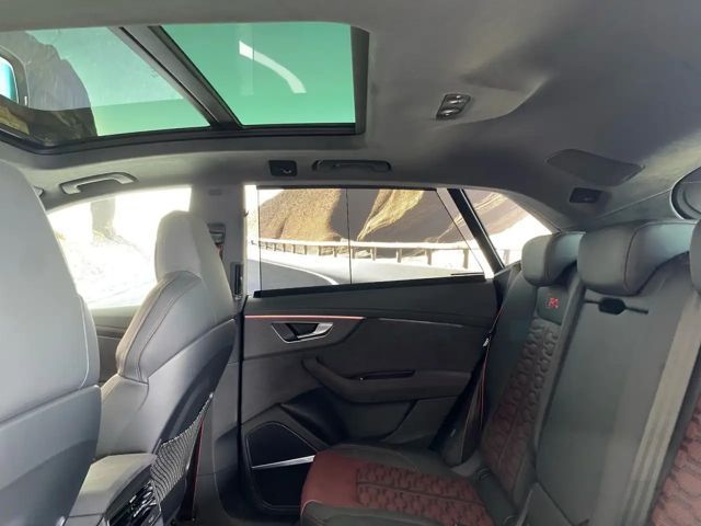 Audi RS Q8 4.0 TFSI Performance Quattro