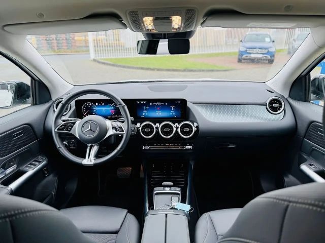 Mercedes-Benz GLA 200 Progressive